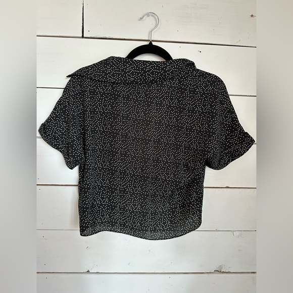Urban Outfitters Cropped Shirt - Picture 2 of 6